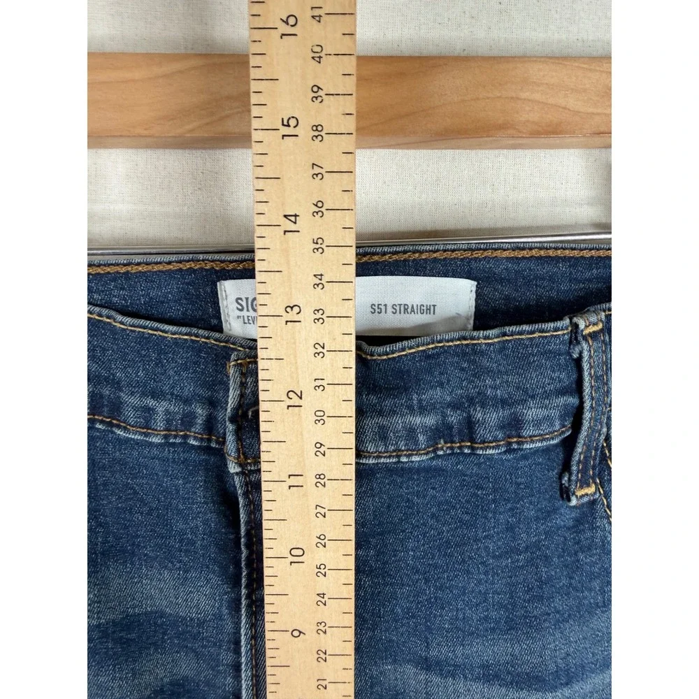 Signature Levi's Straight Jeans size 40 X 30 Blue